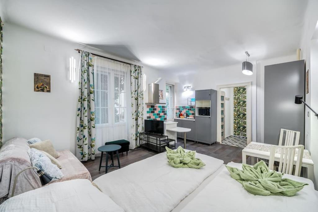 Danube Bank Hideaway Apartment Budapest Exterior photo